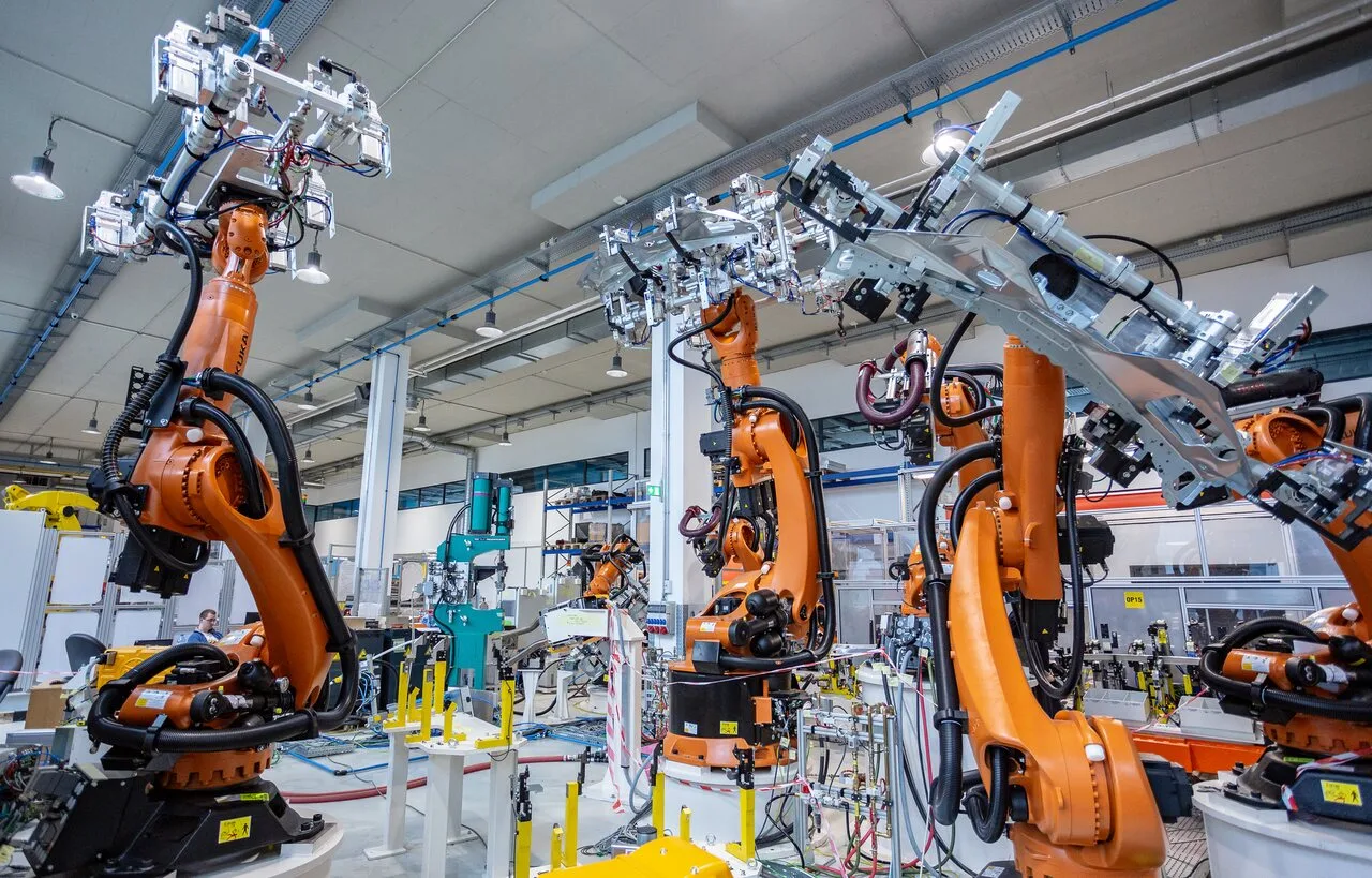 IA e automazione: dove aiuta davvero e dove serve ancora il tecnico